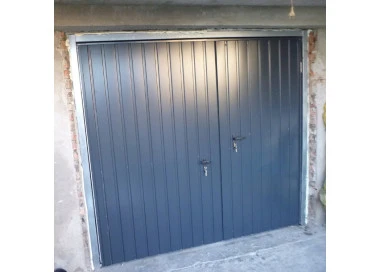 Stahl Garagentor Zweiflügelig - Breite: 250 cm x Höhe: 200-300 cm