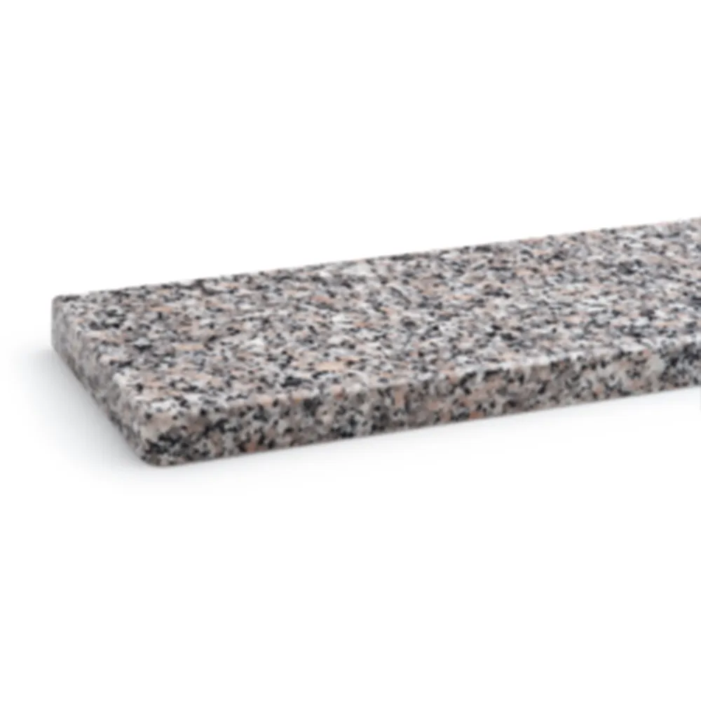Granitfensterbank &bdquo;Rosa Beta&ldquo; (100 &times; 150 mm) f&uuml;r den Au&szlig;enbereich mit polierter Oberfl&auml;che.
